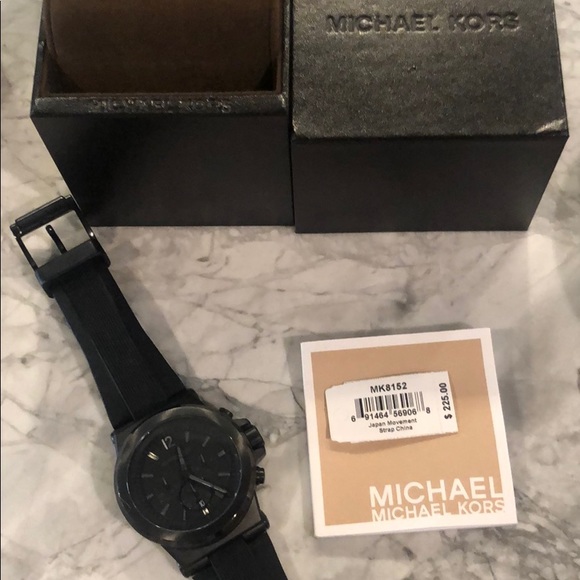 Michael Kors Watch - Picture 4 of 6